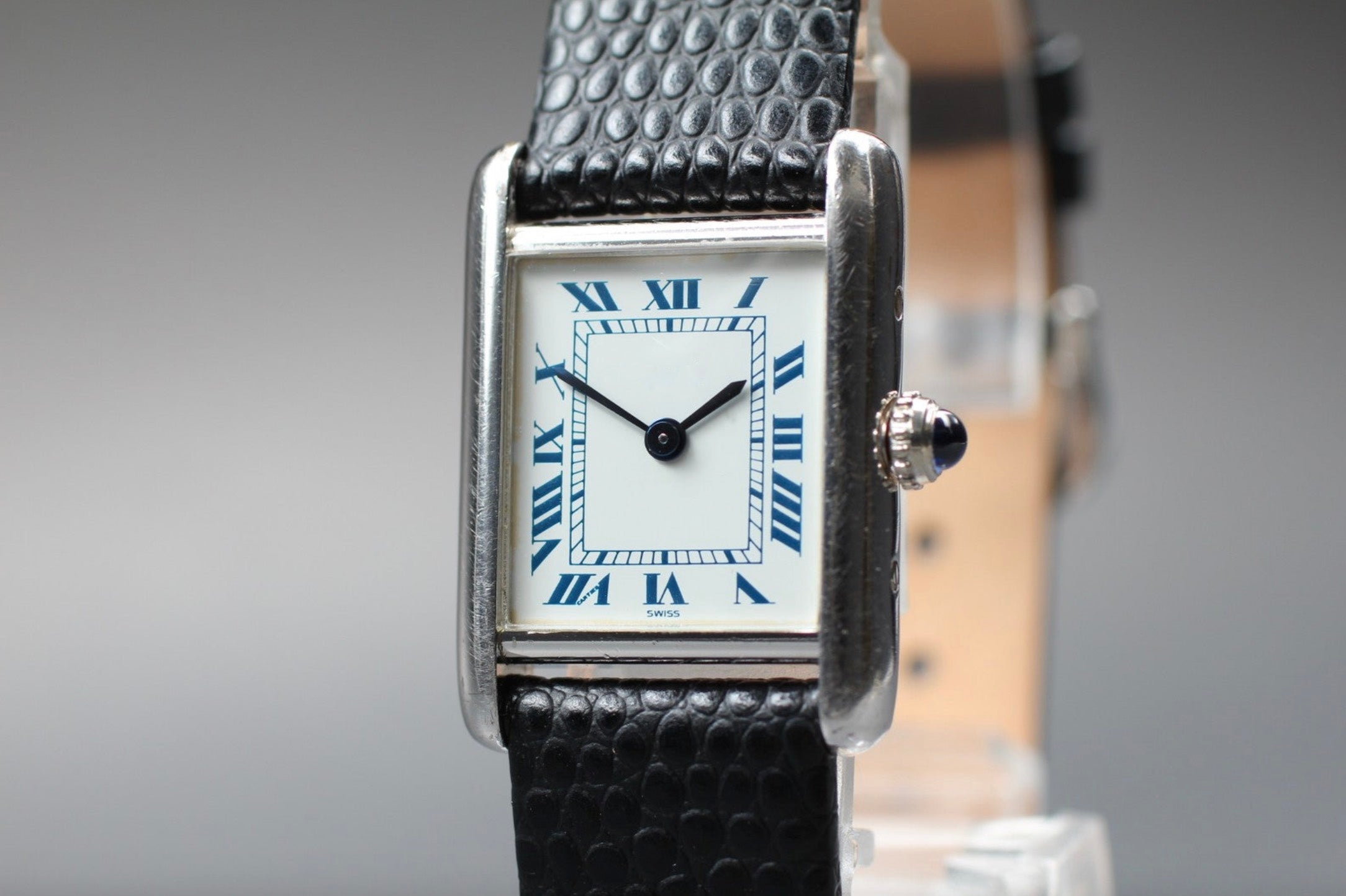 Black Dial 20mm Women's Quartz Dress Watch